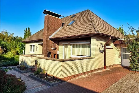 Immobilienmaklerin Anja Rindfleisch Eigentumswohnung in Friedeburg