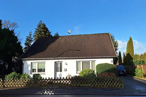Immobilienmaklerin Anja Rindfleisch Doppelhaushälfte in Bockhorn